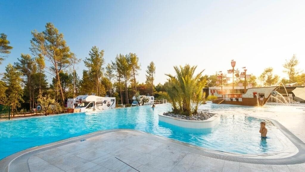 Отель Santa Marina Boutique Camping 5*