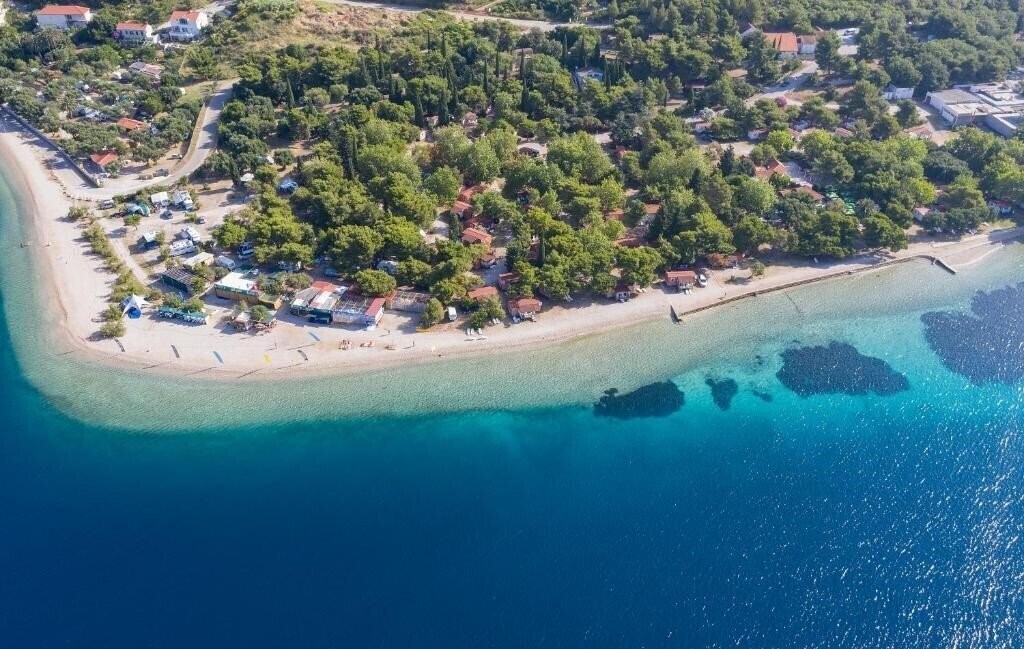 Отель Mobile Homes Adriatic Camping Perna 3*