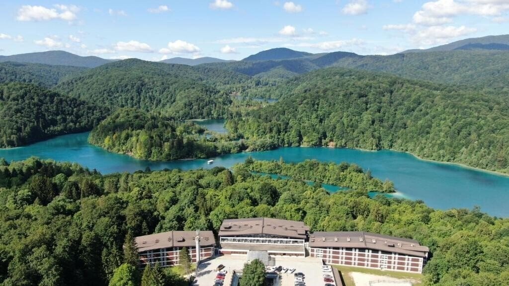Отель Jezero 3*