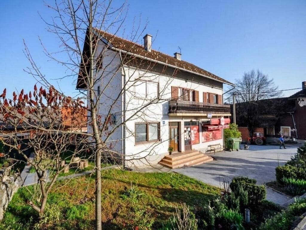 Отель Apartments Rendulic 3*