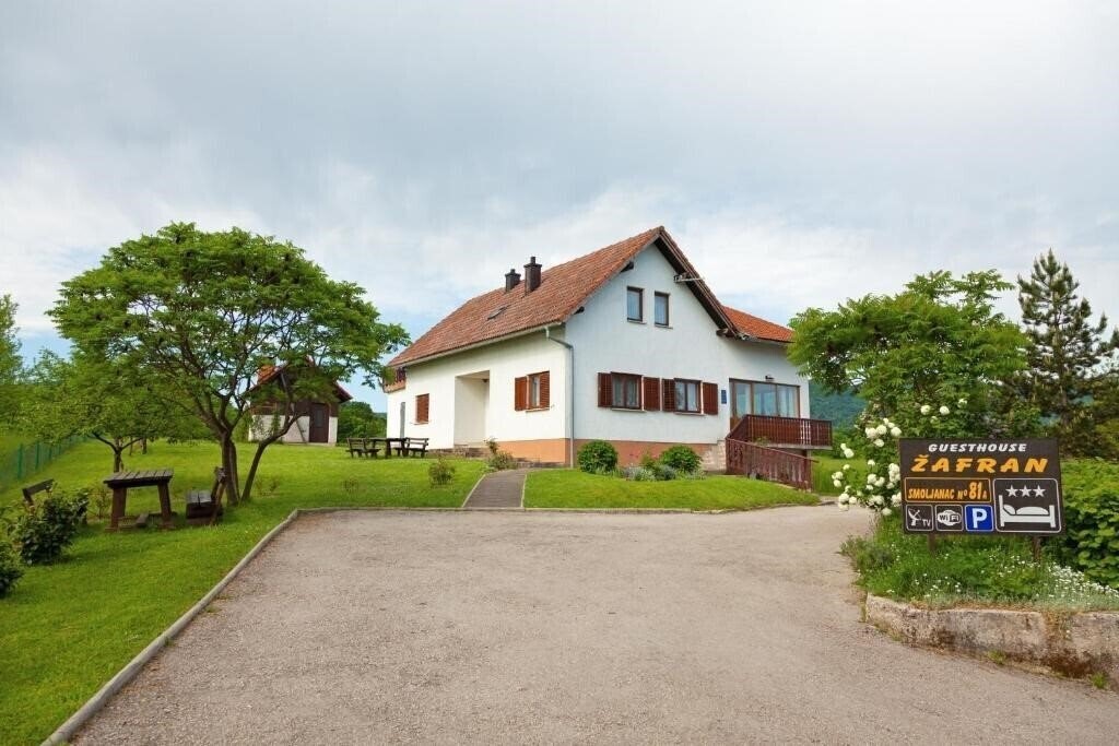 Готель Guesthouse Zafran 3*
