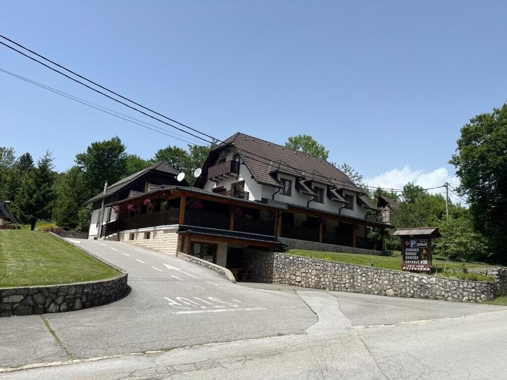 Отель Guest House Plitvicka 3*