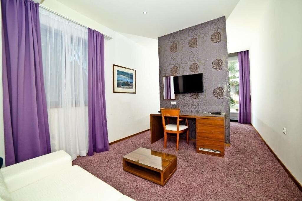 Фото Classic Hotel Gala Split 4*