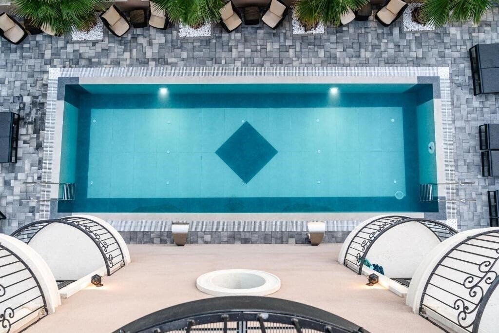 Отель Bora Boutique Hotel 5*