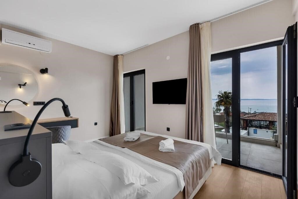 Фотография Beach Hotel Bozikovina 4*