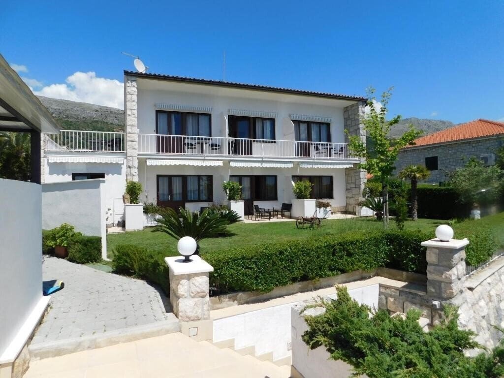 Фотография Beach Villa Bozikovic 4*