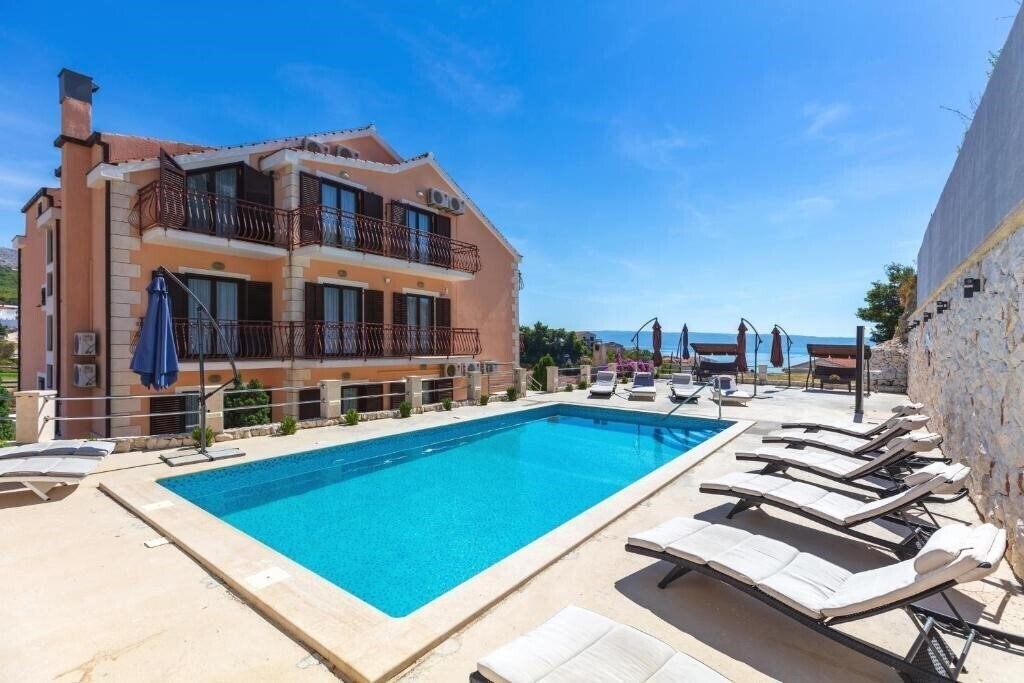 Отель Villa Senator 3*