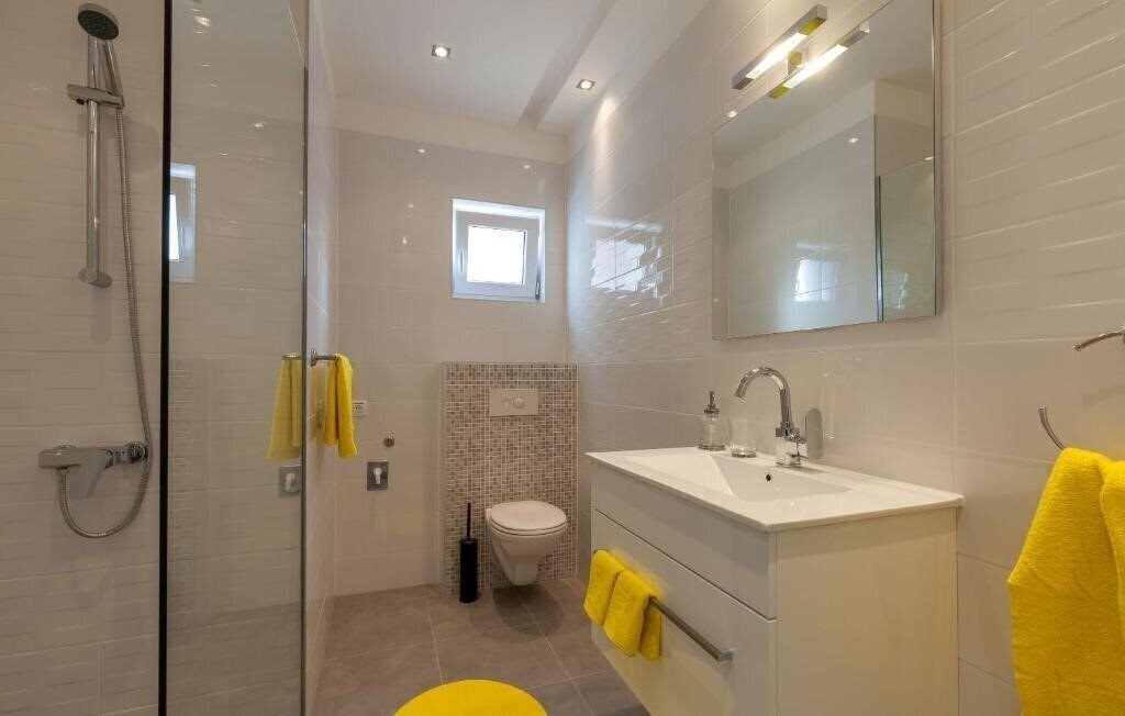 Фотография Olive Tree Apartments 4*