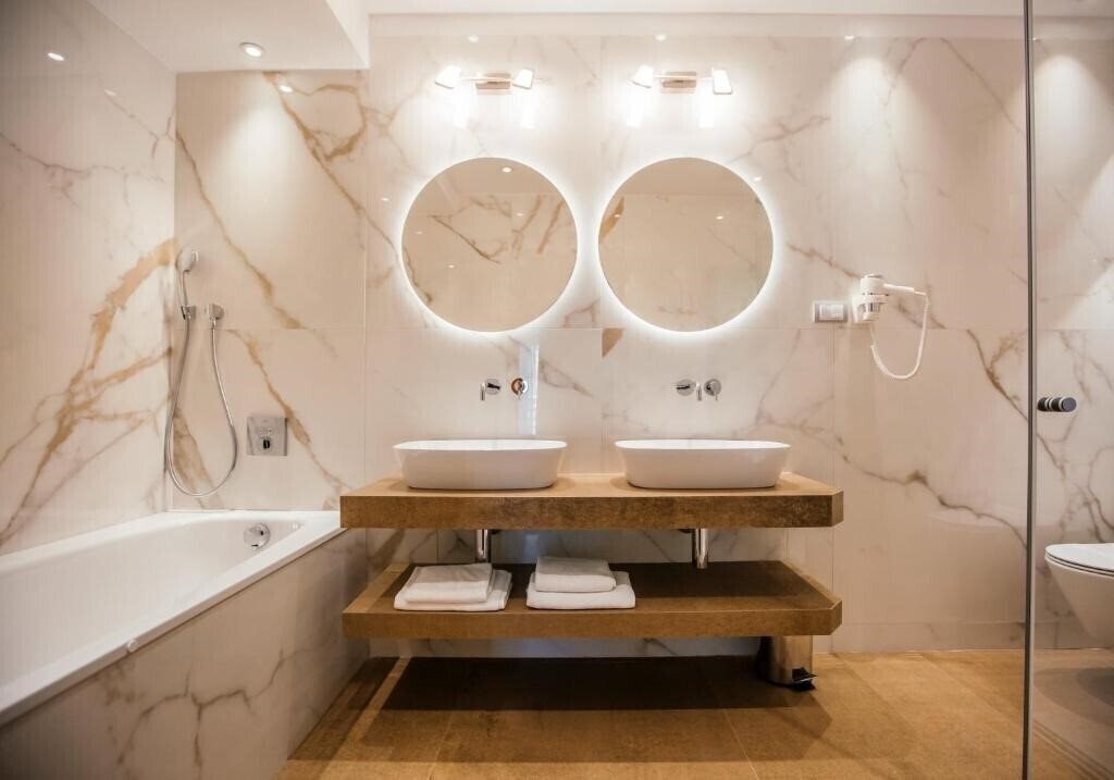 Зображення Eden Hotel Podstrana 4*