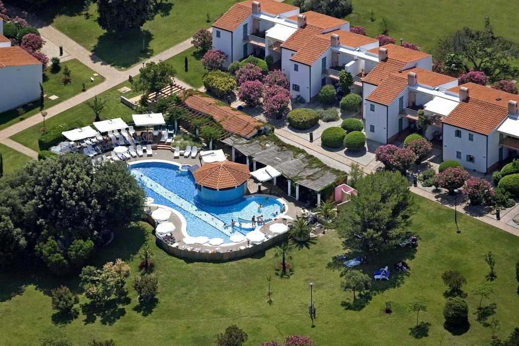 Готель Valamar Tamaris Villas 4*