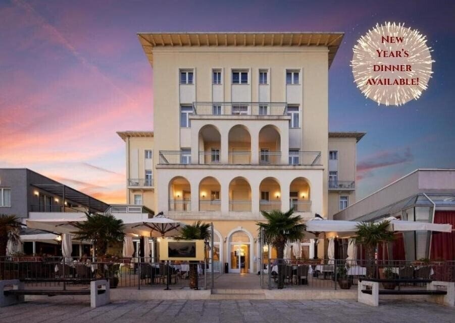 Готель Grand Hotel Palazzo 4*