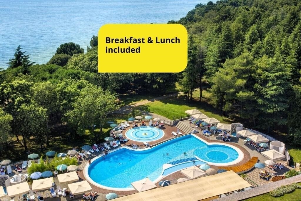 Отель Rubin Sunny Hotel by Valamar 3*