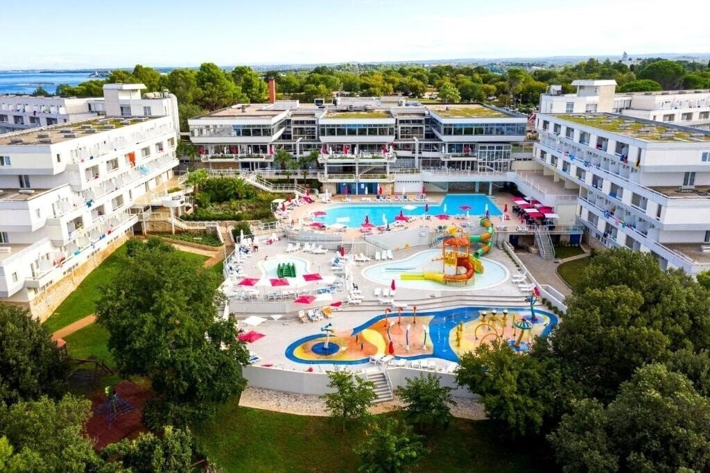 Готель Hotel Delfin Plava Laguna 2*