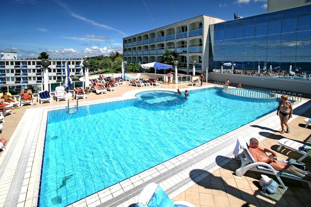 Отель Laguna Gran Vista 3*