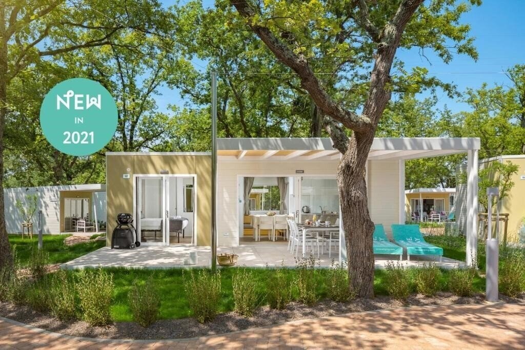 Отель Camping Ulika Mobile Homes Naturist 4*