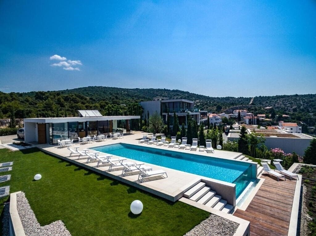 Фотография Golden Rays Apartments 4*