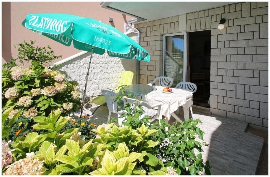 Фотография App Elvis House 3*