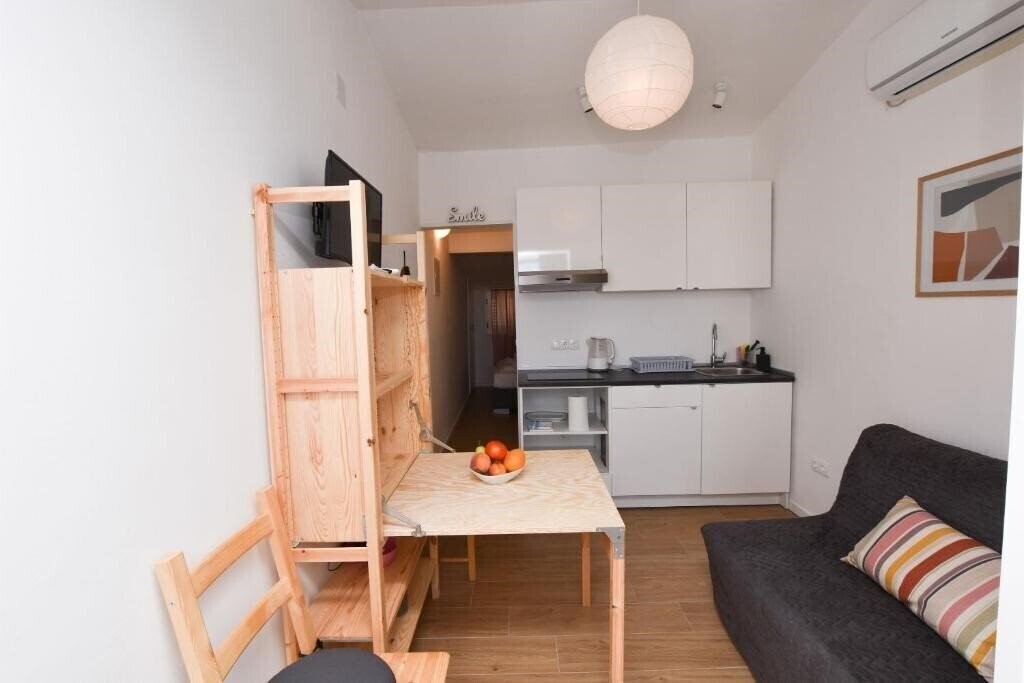 Зображення App Nina House 3*