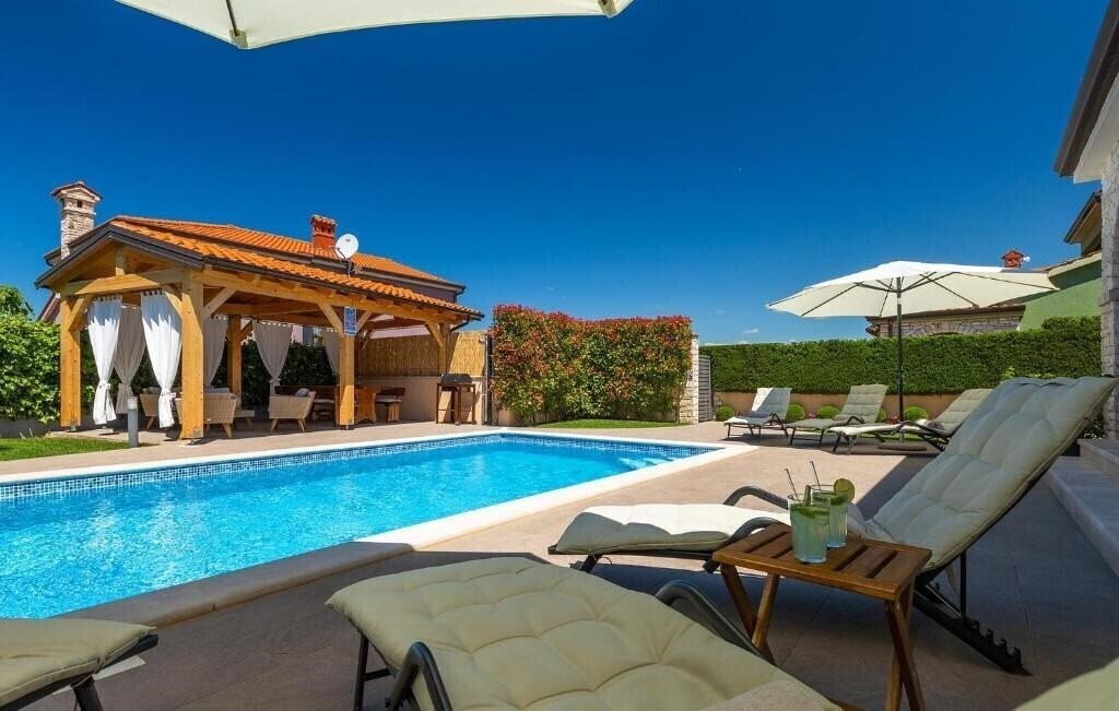 Фото Villa Aurora House 3*