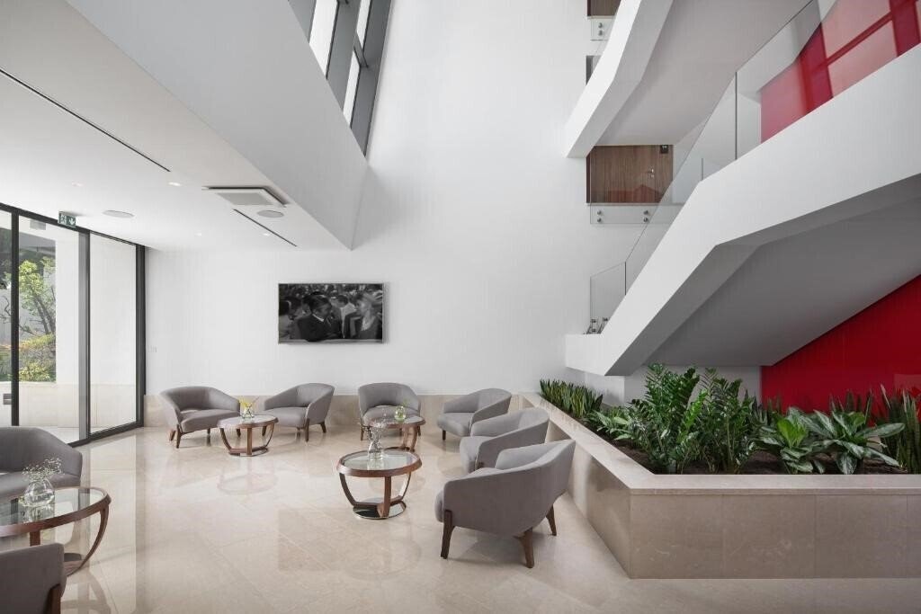 Картинка Milan Hotel & Restaurant 4*