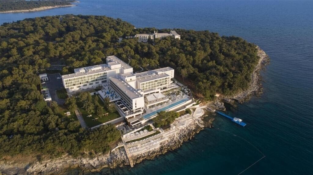 Отель Grand Hotel Brioni Pula, A Radisson Collection Hotel 4*