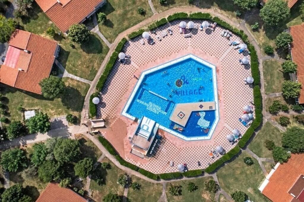 Зображення Bi Village 4*