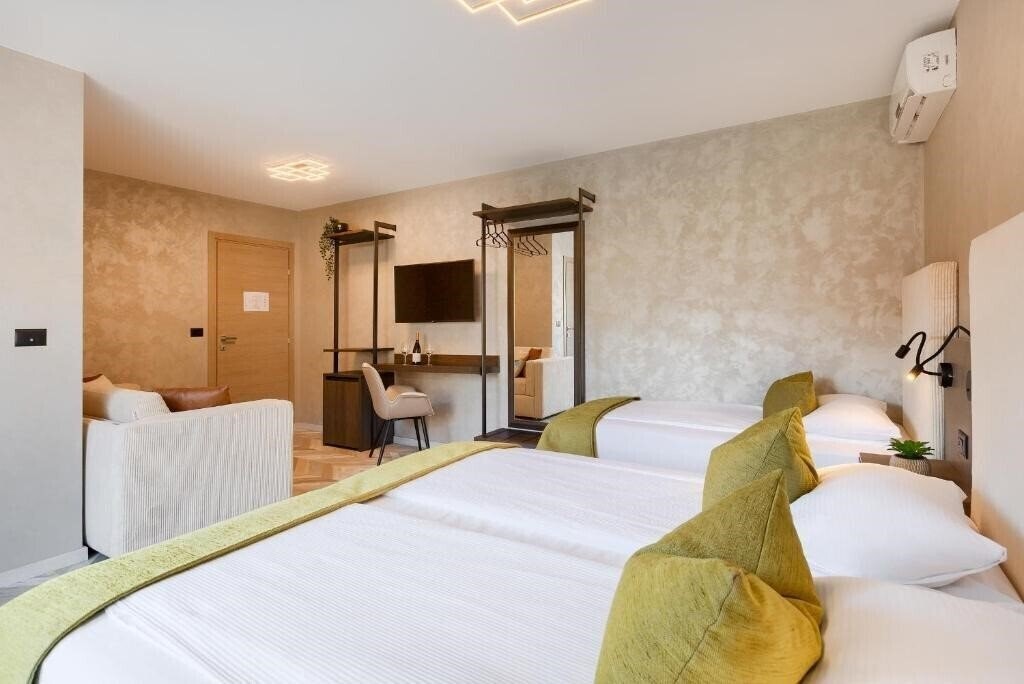 Отель Pula City Center Accommodation 4*