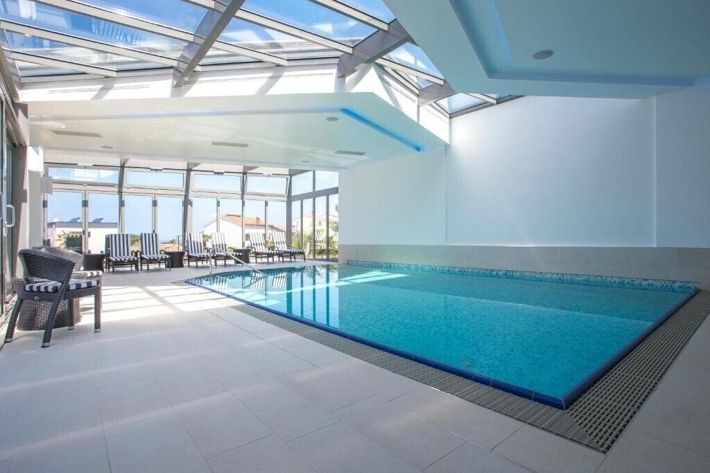 Изображение Adrion Aparthotel 4*