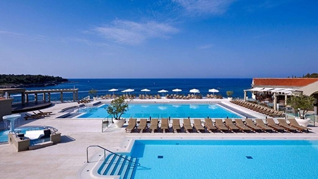Отель Park Plaza Verudela 4*