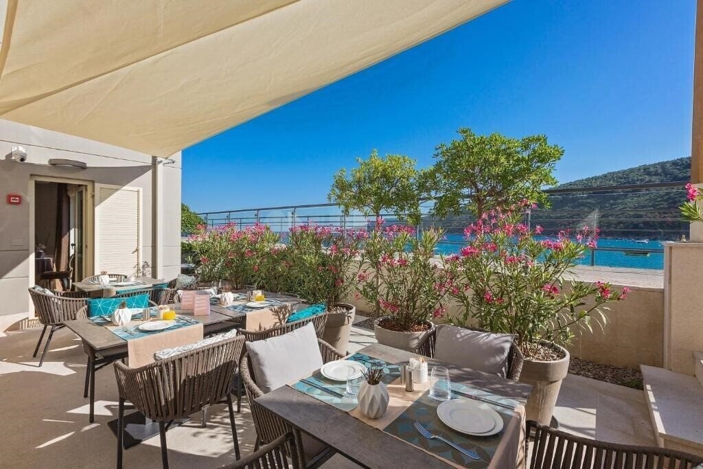 Картинка Adoral 4*