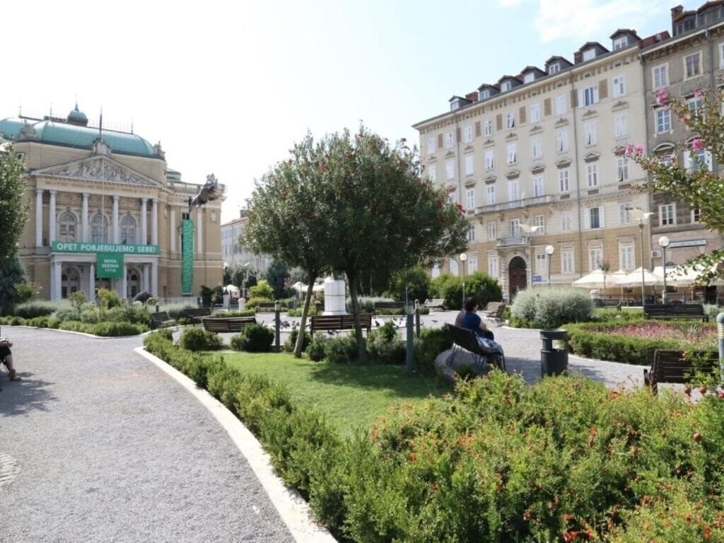 Фотографія App Greis 2*