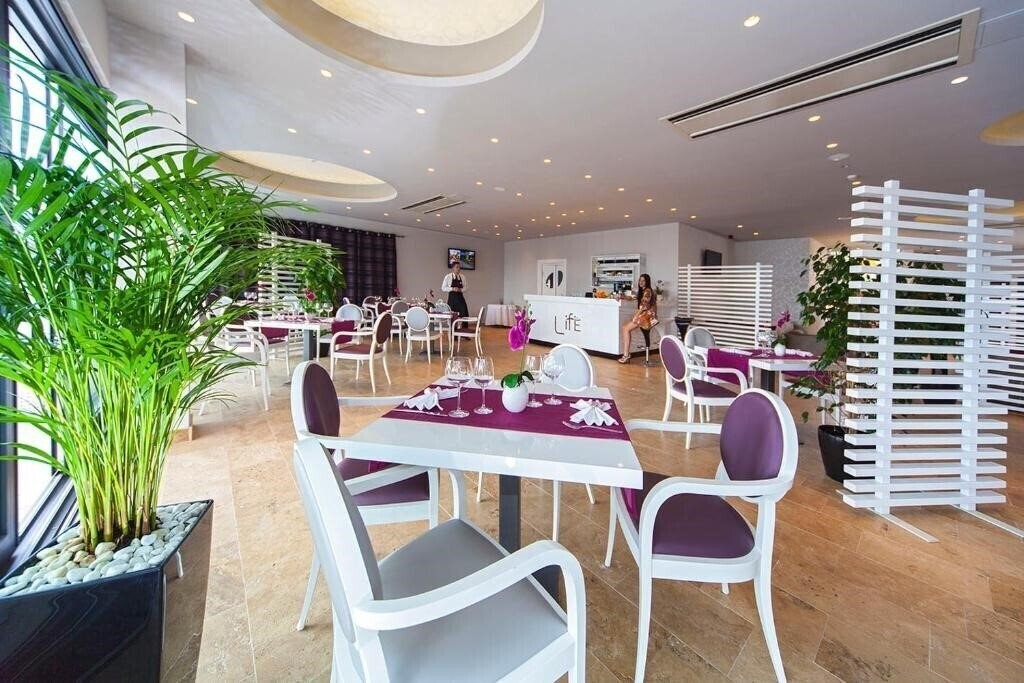 Картинка Boutique Hotel Life Rogoznica 4*