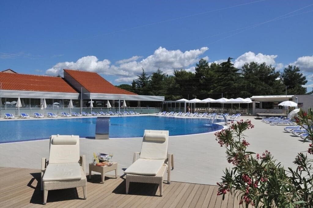 Фото Petalon Tourist Resort 4*