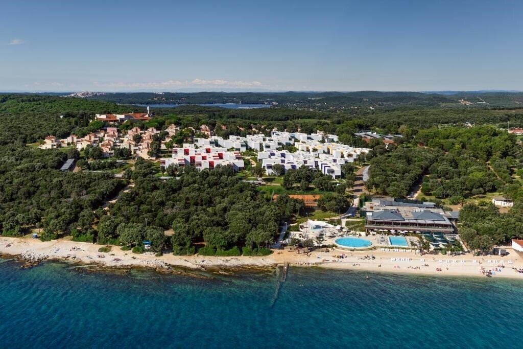 Фотографія Amarin Resort Apartments 4*