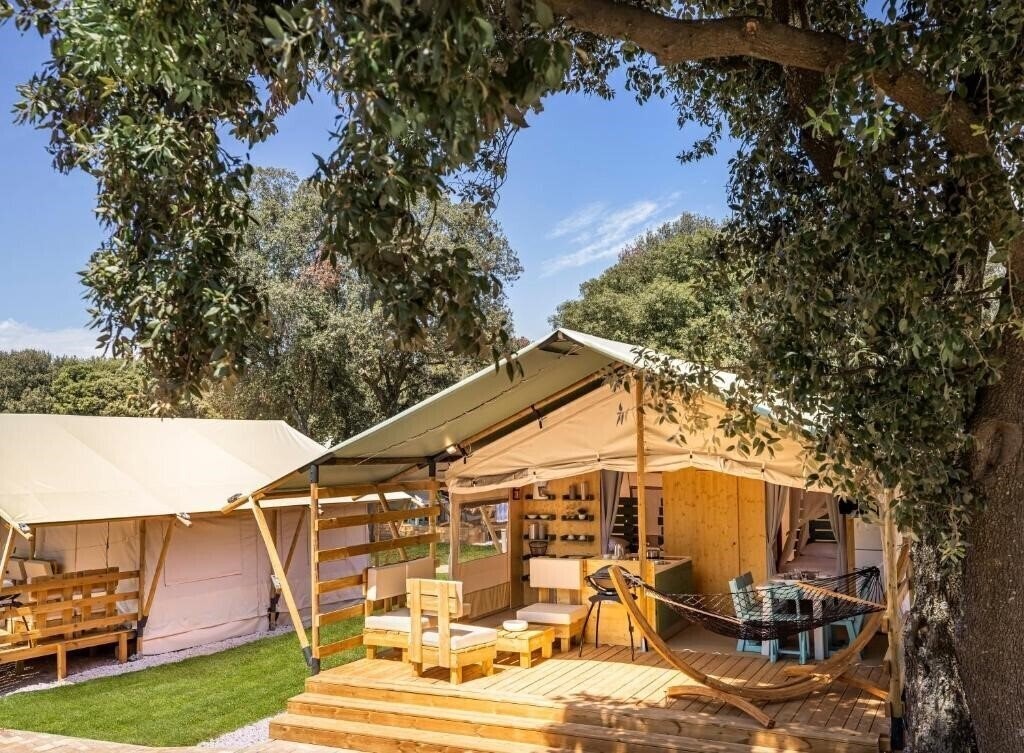 Готель Maistra Camping Amarin Glamping 4*