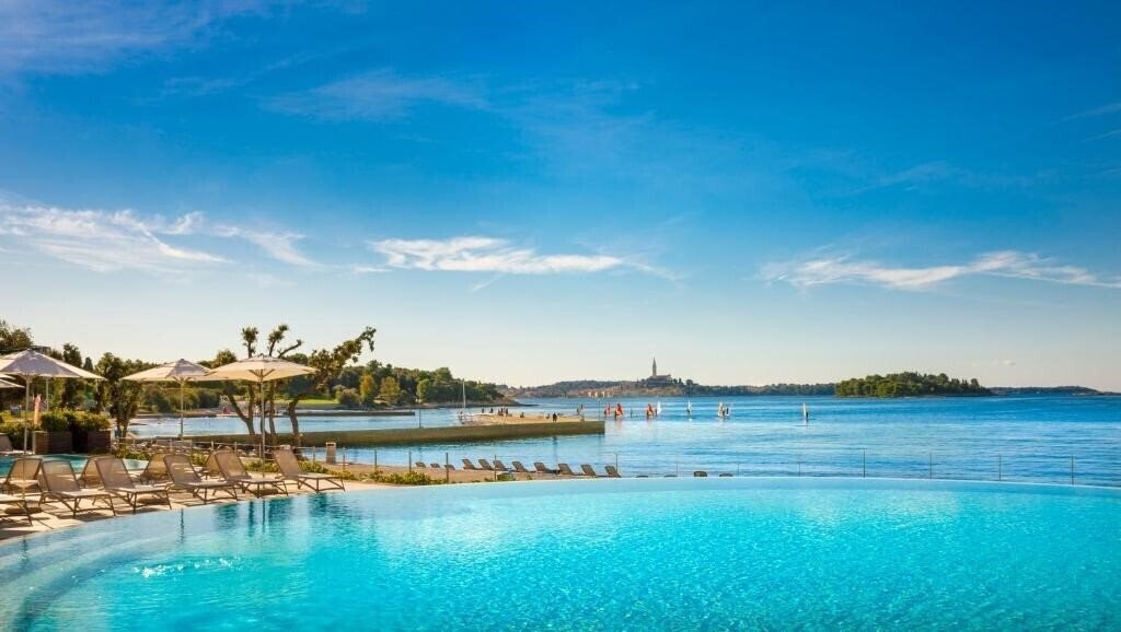 Фото Maistra Camping Amarin Glamping 4*