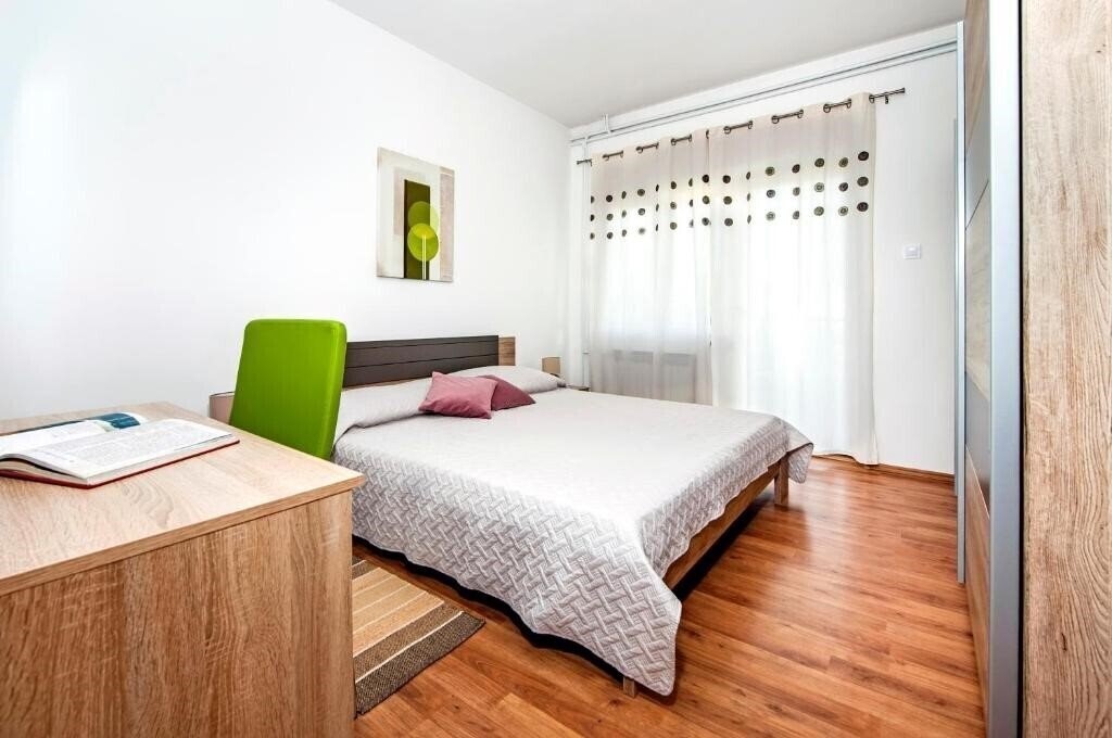 Фото Apartments Euphemia 3*