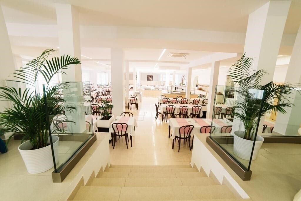 Фотография Slaven (ex. Hotel & Pavilion Slaven) 3*