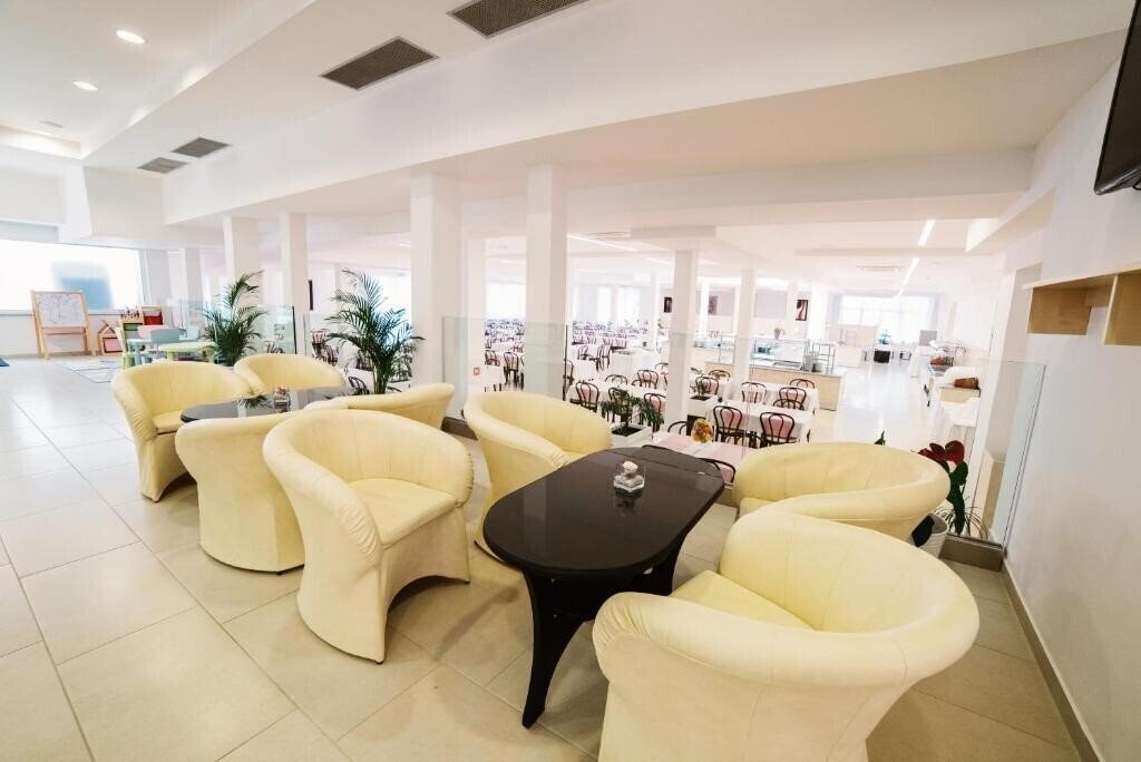 Изображение Slaven (ex. Hotel & Pavilion Slaven) 3*