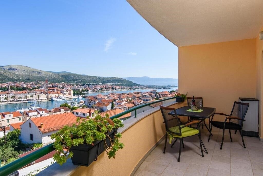 Фото Apartment Trogir City 3*