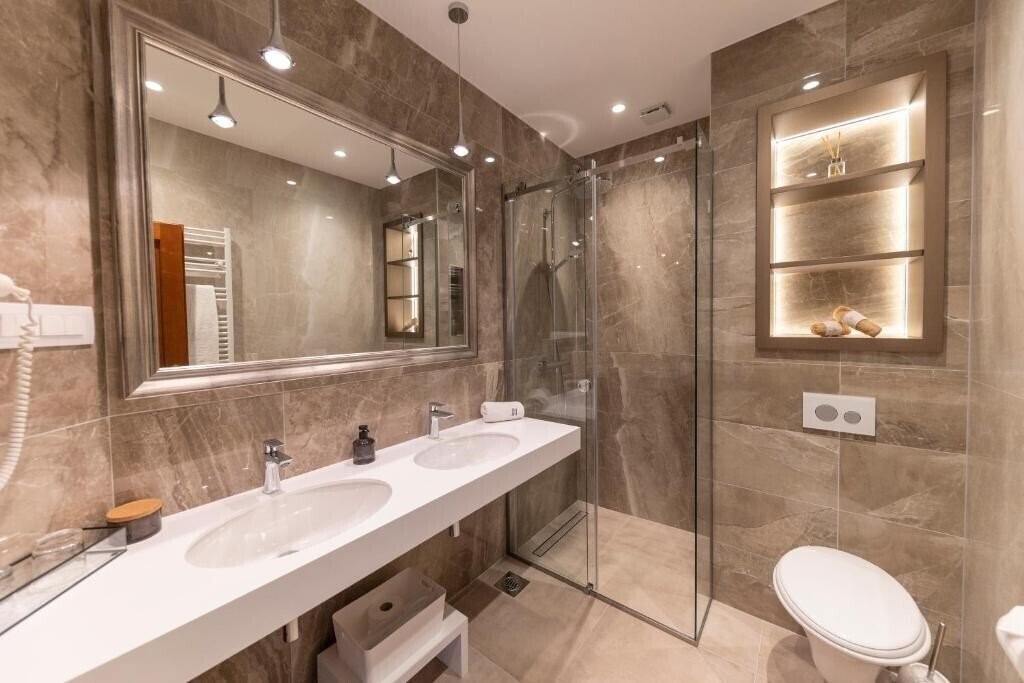Готель Heritage Hotel Tisno 4*
