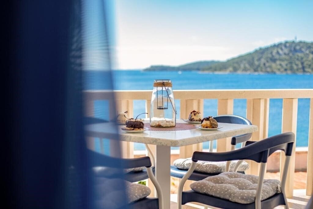 Картинка Aparthotel Horizont Rogoznica (ex. Em Ka) 3*