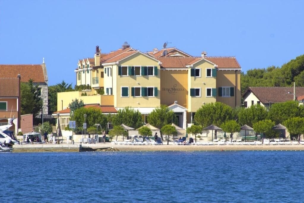 Картинка Spongiola 4*