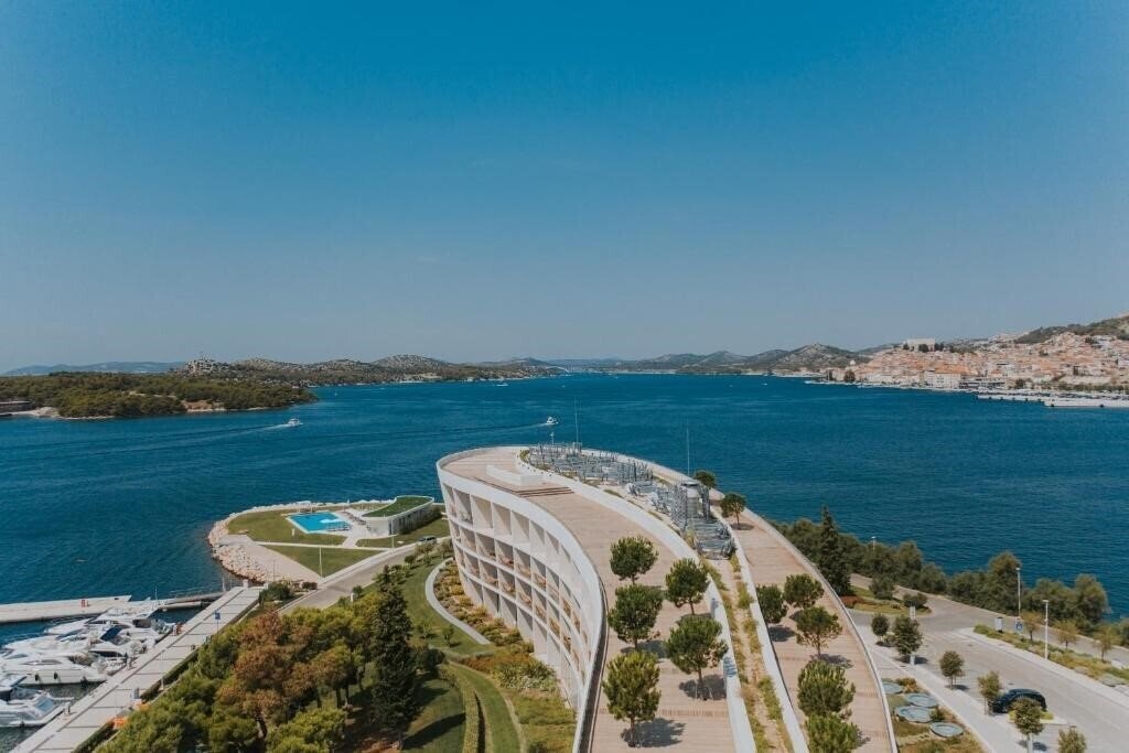 Готель D-Resort Sibenik 4*