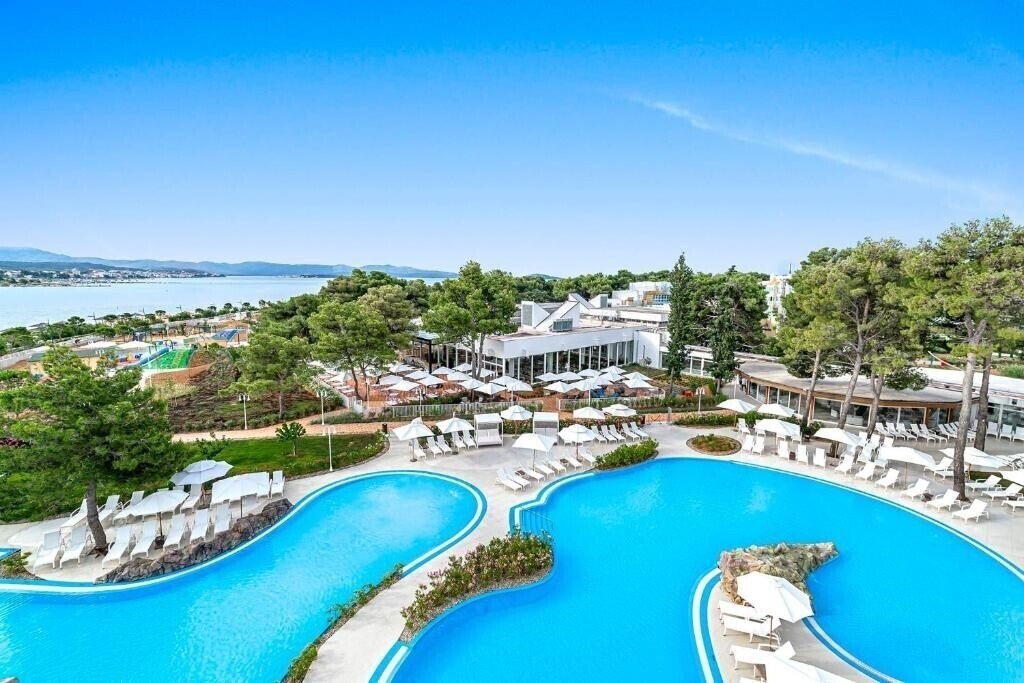 Готель Amadria Park Family Hotel Jakov 4*