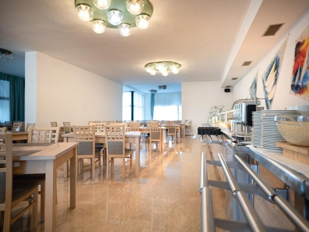Фотографія Hotel Miran Pirovac 3*