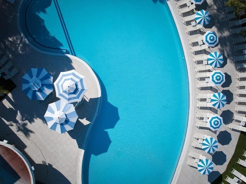 Отель Ivan 4*