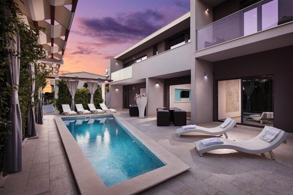 Зображення Villa Martinis 4*