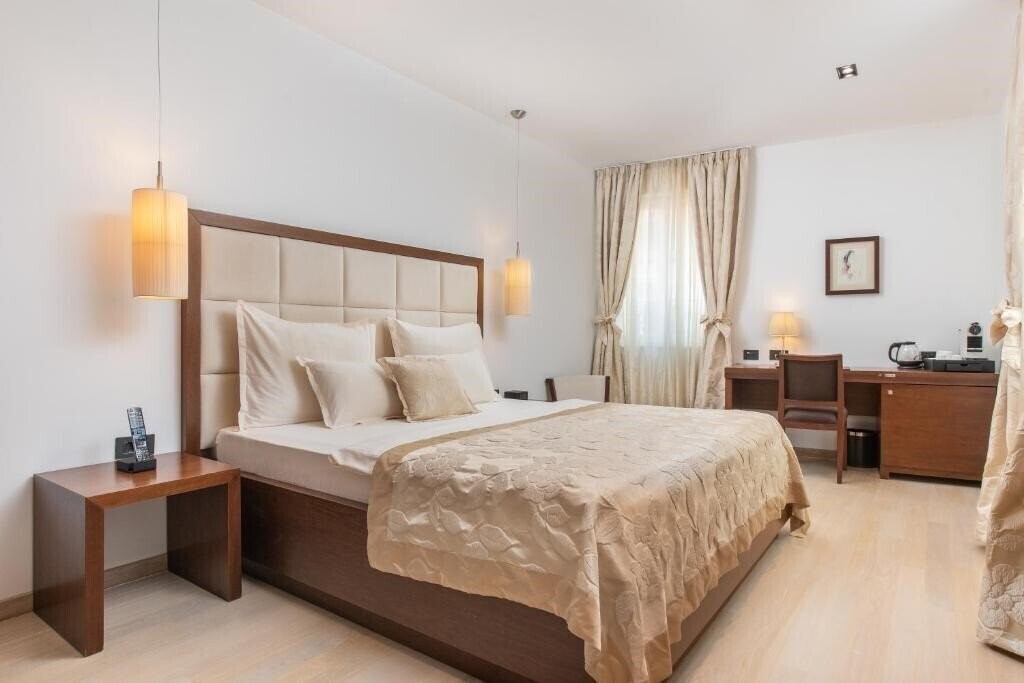 Готель Marmont 4*
