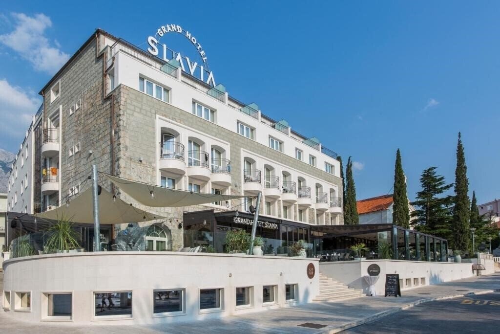 Фото Hotel Slavija 4*